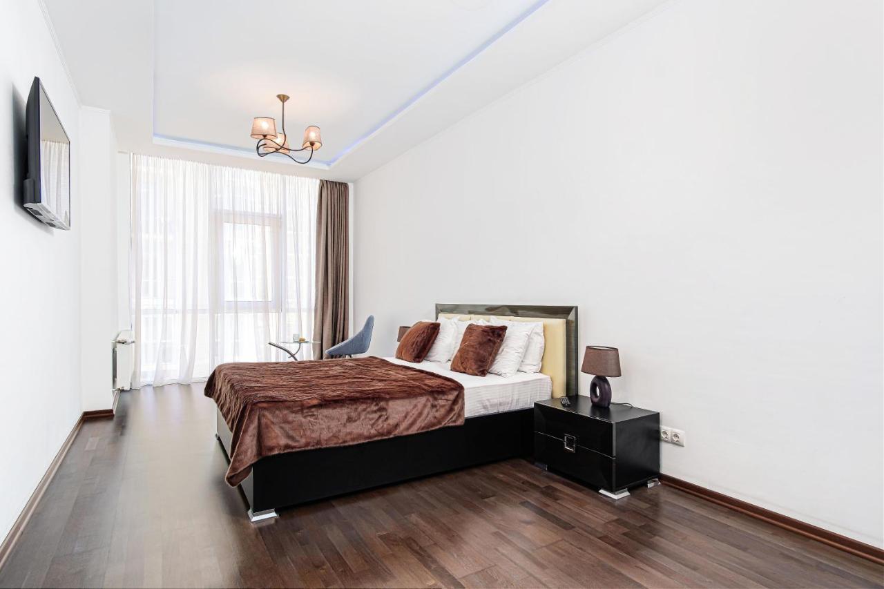 Plaza Arcadia Apartments Odessa Bilik gambar