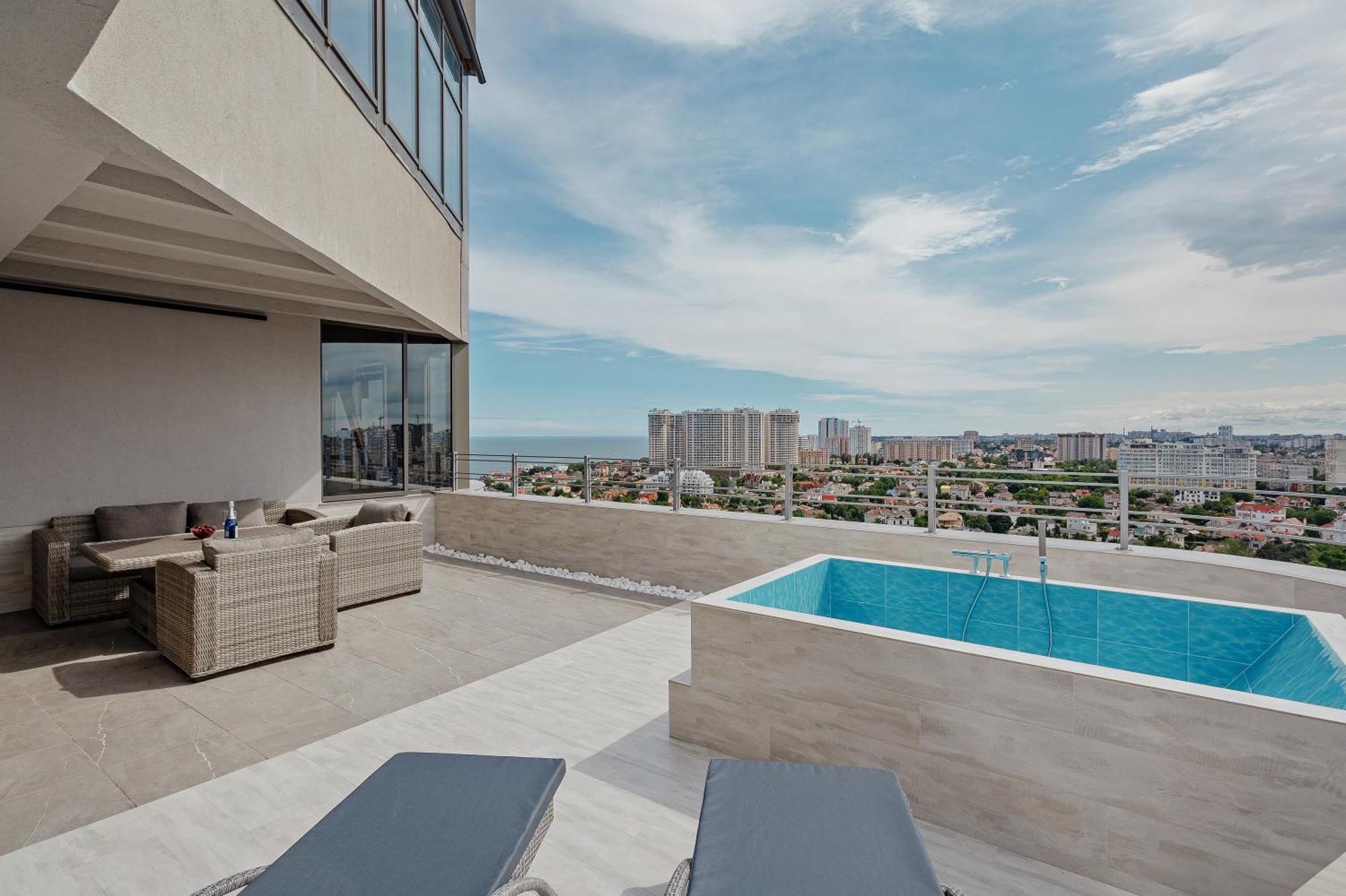 Plaza Arcadia Apartments Odessa Bilik gambar