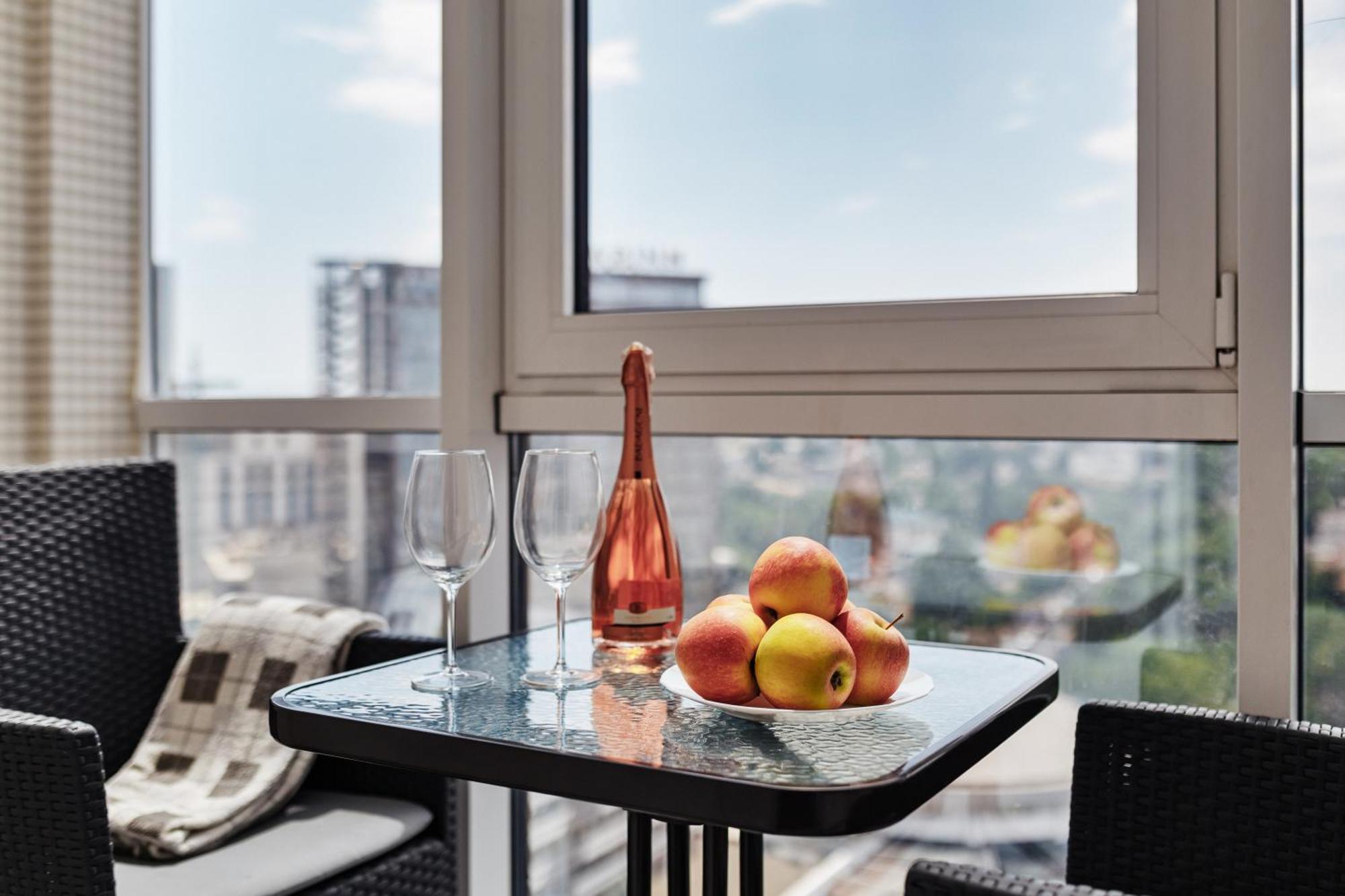 Plaza Arcadia Apartments Odessa Bilik gambar